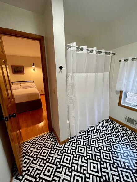 More Photos Of , Geneva Unknown For Sale