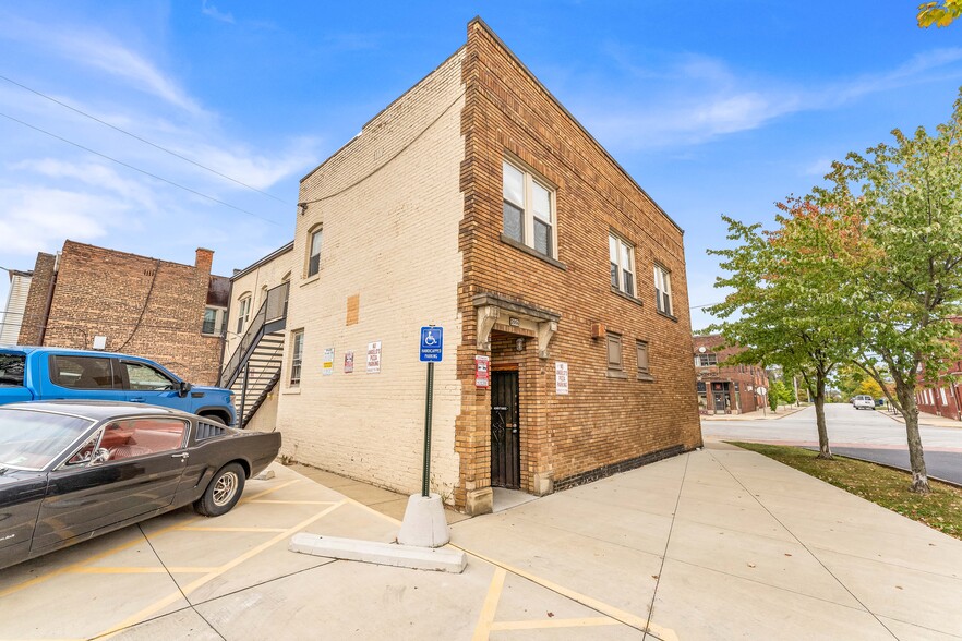 More Photos Of 13701 Madison Ave, Lakewood Apartments For Sale