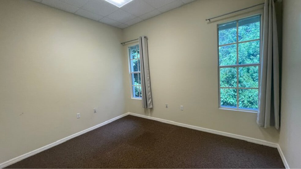 More Photos Of 12336 Tamiami Trl, Naples Office For Sale