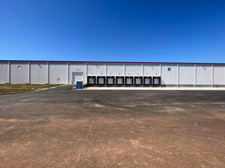 More Photos Of 1309 Production Ave., Bowling Green Distribution For Sale