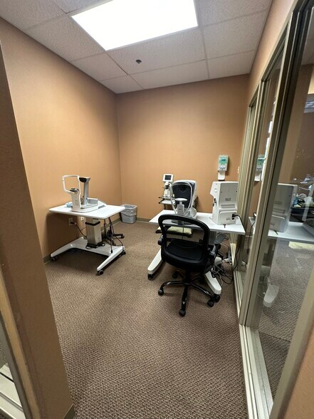 More Photos Of 240 W Cook Rd, Mansfield Medical For Sale