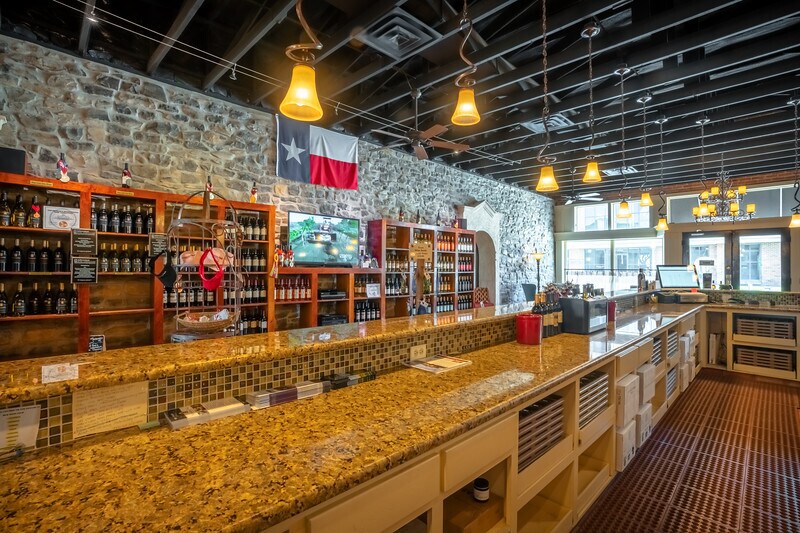 More Photos Of 316 E Wallace St, San Saba General Retail For Sale