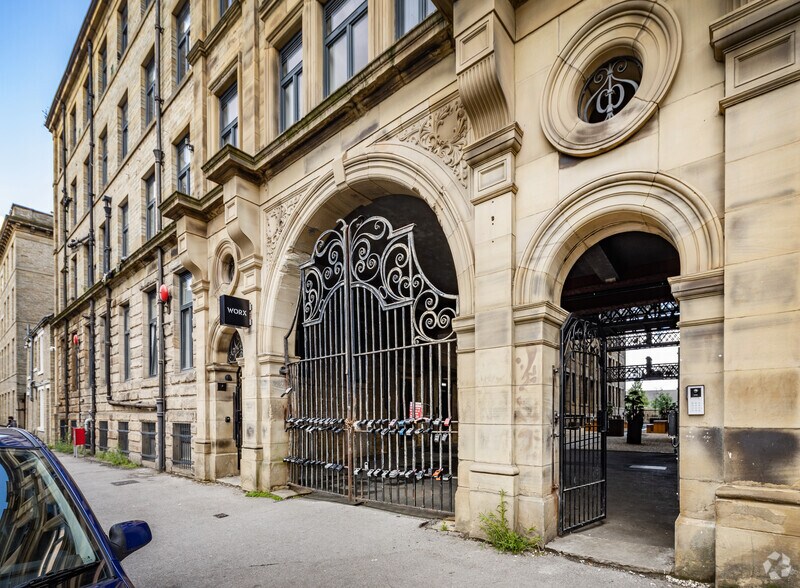 More Photos Of Cape St, Bradford Coworking Space