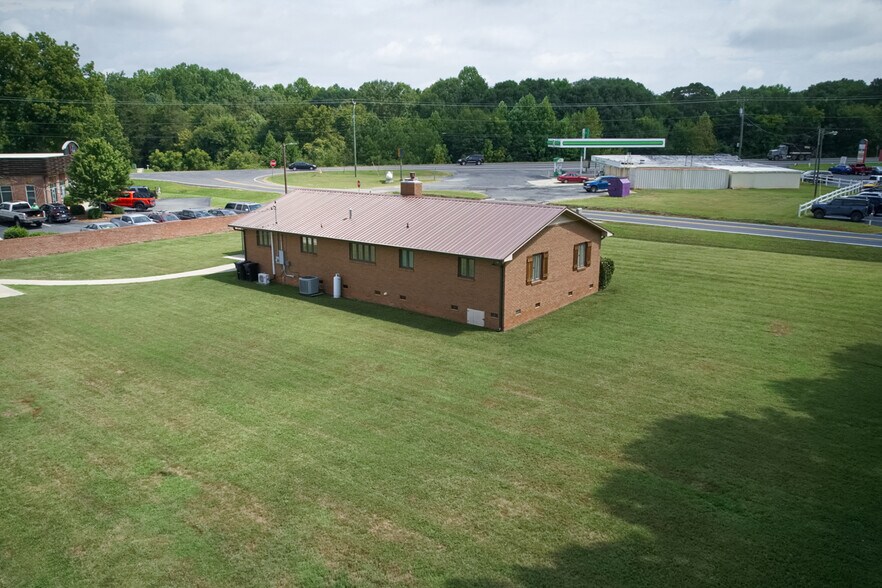 More Photos Of 128 Killian Farm Rd, Stanley Medical For Lease