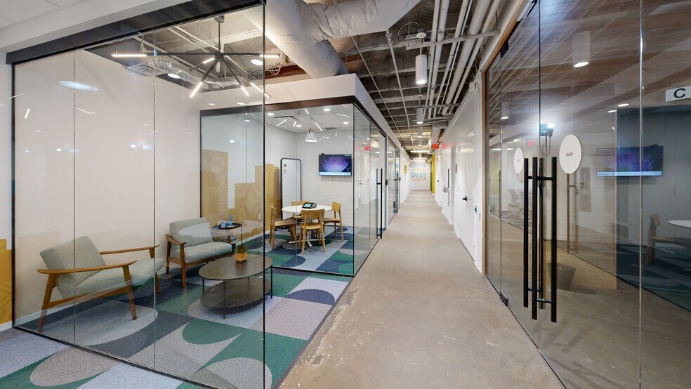 More Photos Of 500 E Main St, Norfolk Coworking Space