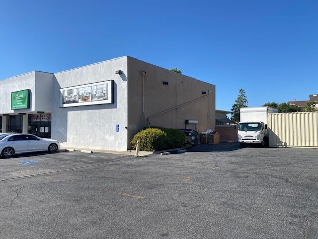 More Photos Of 23112-23118 Hawthorne Blvd, Torrance Freestanding For Lease