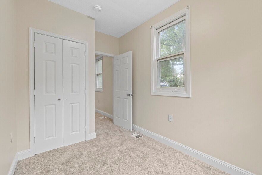 More Photos Of 702 Homestead St, Baltimore Multifamily For Sale