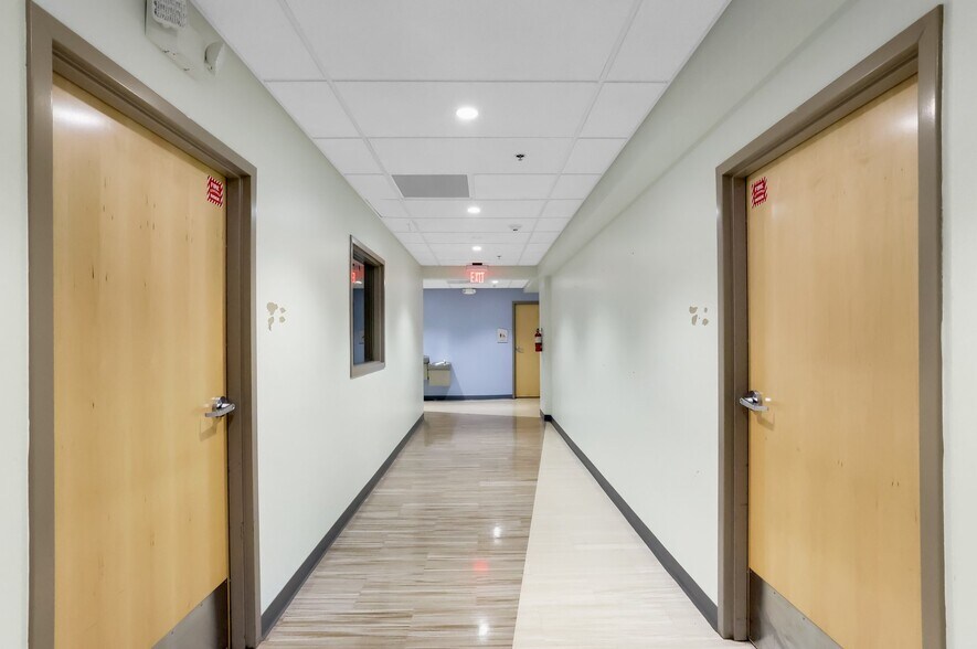 More Photos Of 400 N Andrews Ave, Fort Lauderdale Medical For Lease
