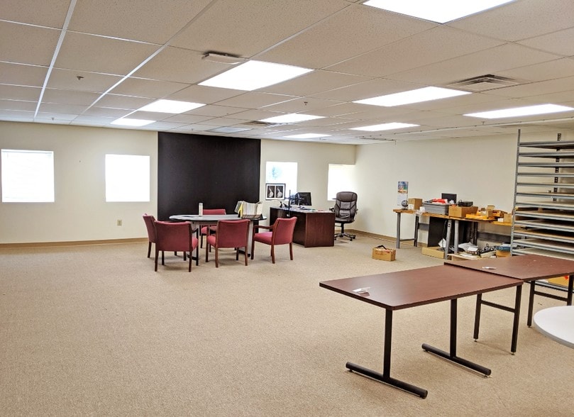 More Photos Of 1574 Bridgewater Rd, Bensalem Warehouse For Sale
