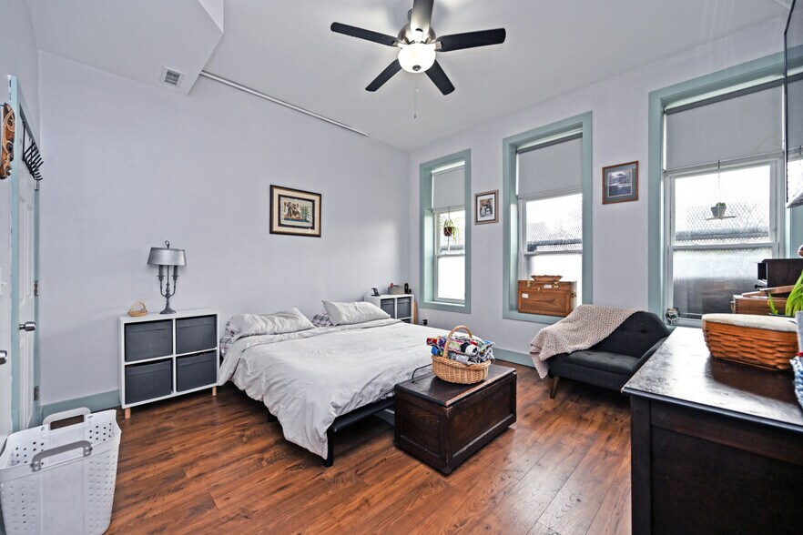 More Photos Of 118 E Liberty St, Cincinnati Apartments For Sale