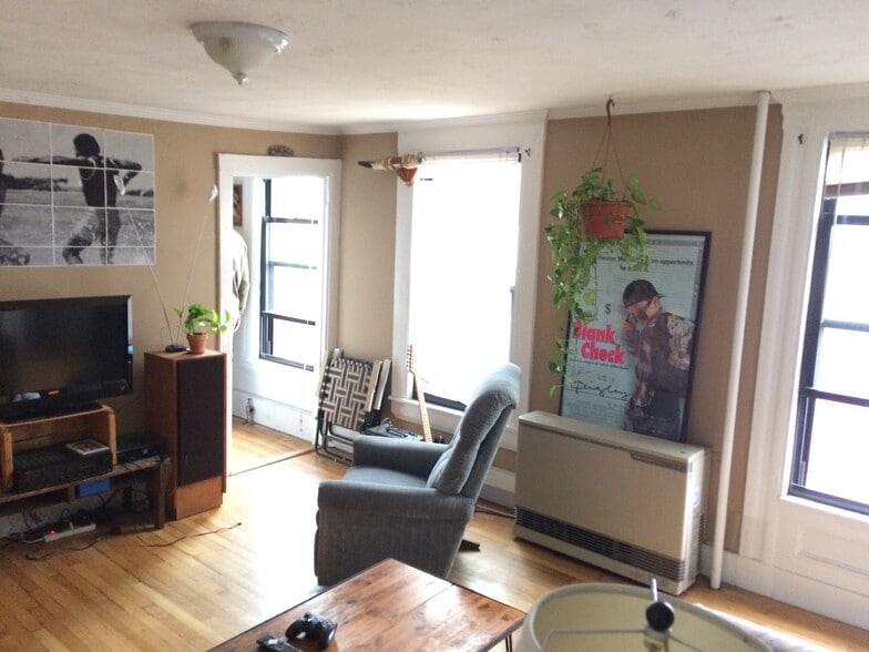 More Photos Of 200 Brackett St, Portland Storefront Retail Residential For Sale