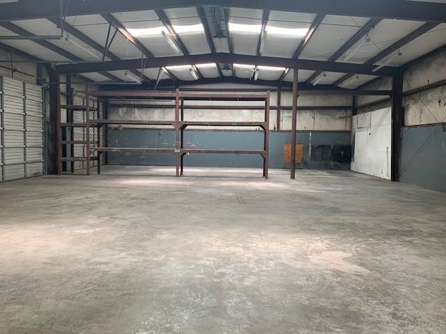 More Photos Of 7012 Belgold St, Houston Warehouse For Lease