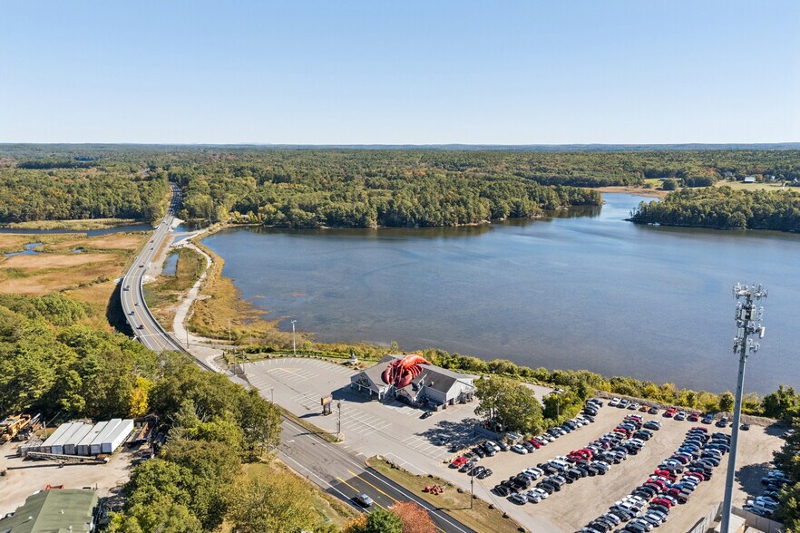 More Photos Of 161 Main St, Woolwich Restaurant For Sale