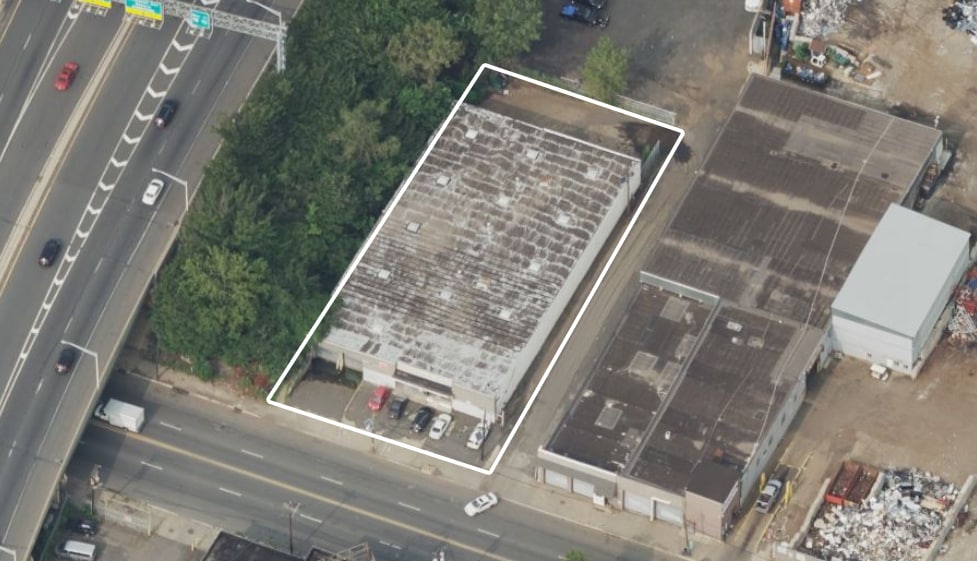 More Photos Of 331 Frelinghuysen Ave, Newark Warehouse For Sale