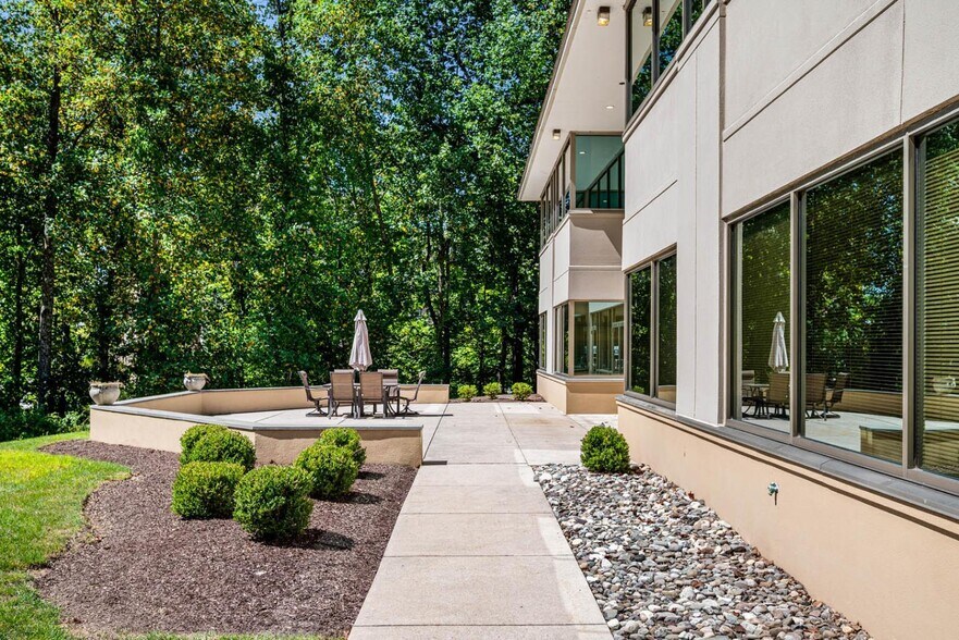 More Photos Of 505 Eagleview Blvd, Exton Unknown For Lease
