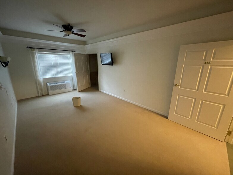 More Photos Of 1069 Klotz Rd, Bowling Green Medical For Lease