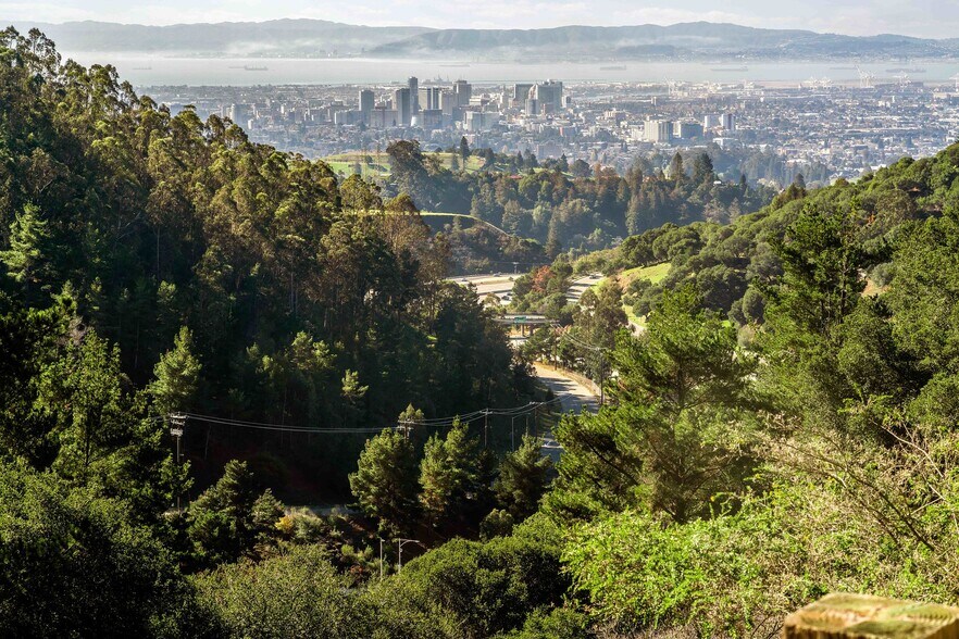 More Photos Of Tunnel Rd. & Broadway Tunnel Fwy, Oakland Land For Sale