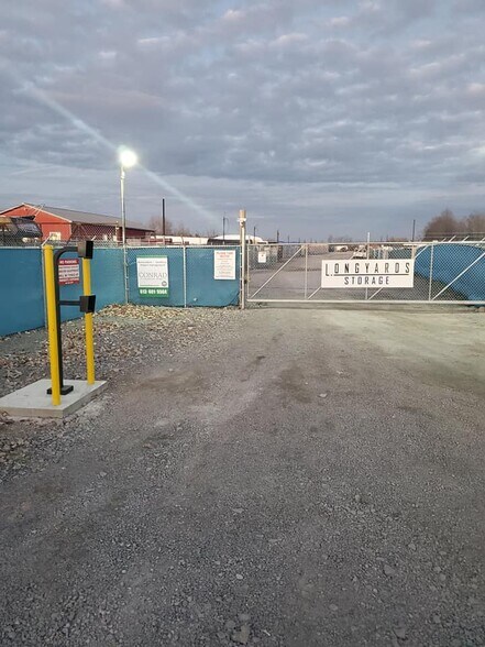 More Photos Of 850 2nd St, Winter Haven Warehouse For Lease