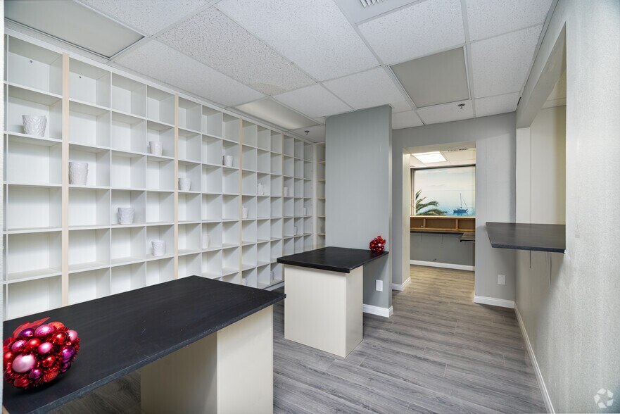 More Photos Of 3550 Q St, Bakersfield Medical For Sale