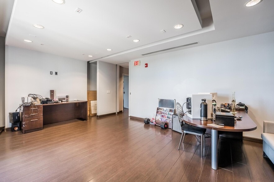 More Photos Of 714 S 4th St, Las Vegas Medical For Sale
