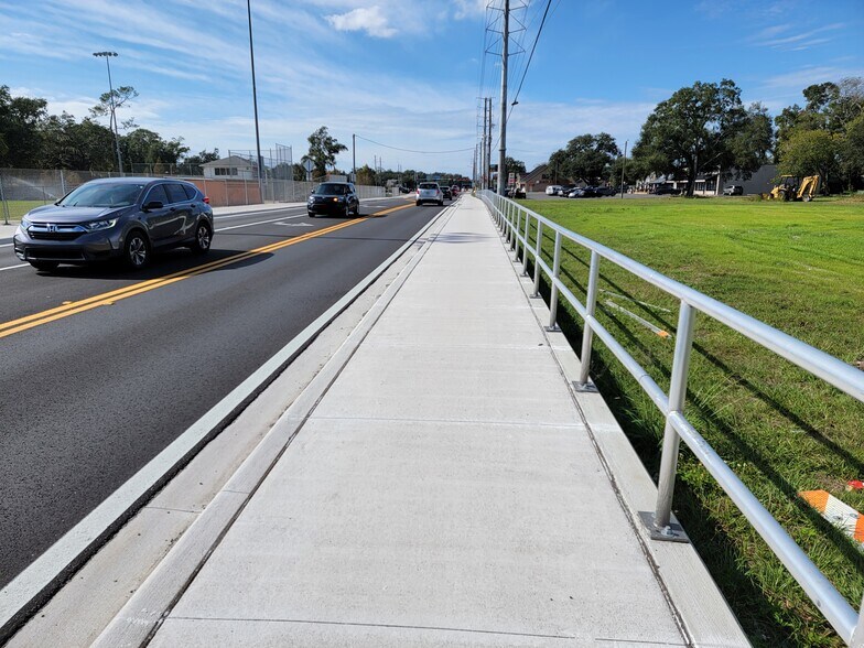 Primary Photo Of Eiland Blvd (CR 54) and Dairy Road (NE and NW corn @ Dairy Rd, Zephyrhills Land For Sale