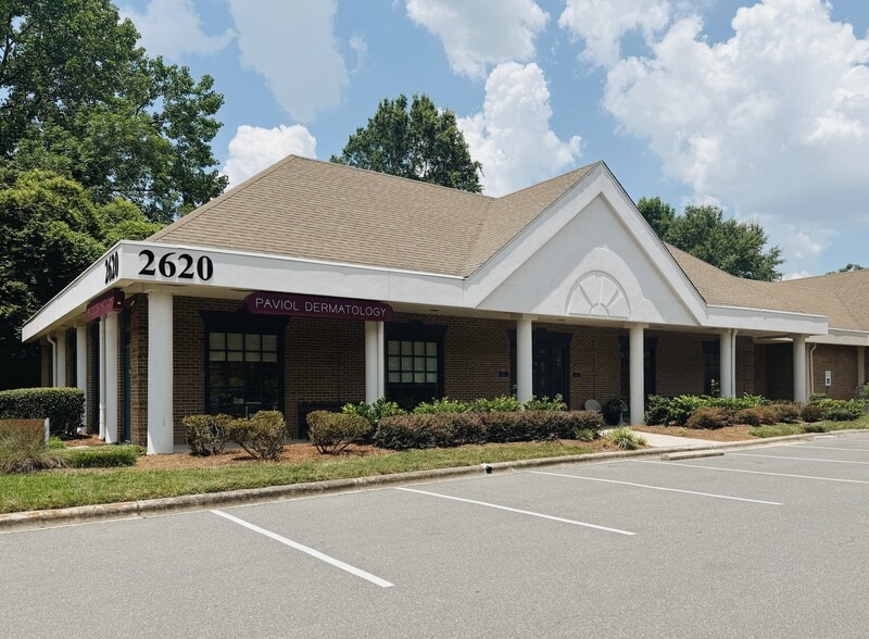 More Photos Of 2620 E 7th St, Charlotte Medical For Sale