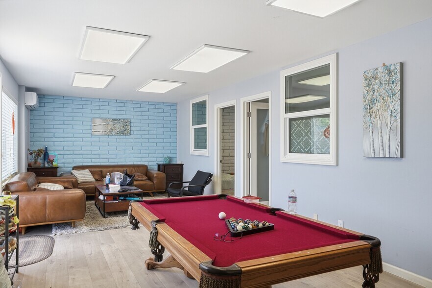 More Photos Of 2141 10th St, Los Osos Drugstore For Sale