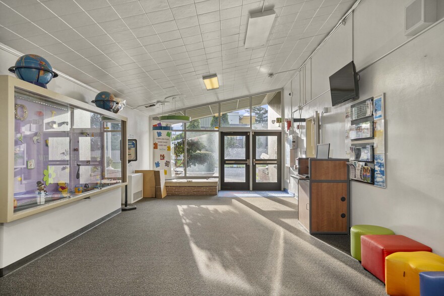 More Photos Of 3201 S D St, Tacoma Specialty For Sale