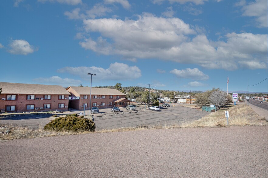 More Photos Of 101 W Phoenix St, Payson Hotel For Sale