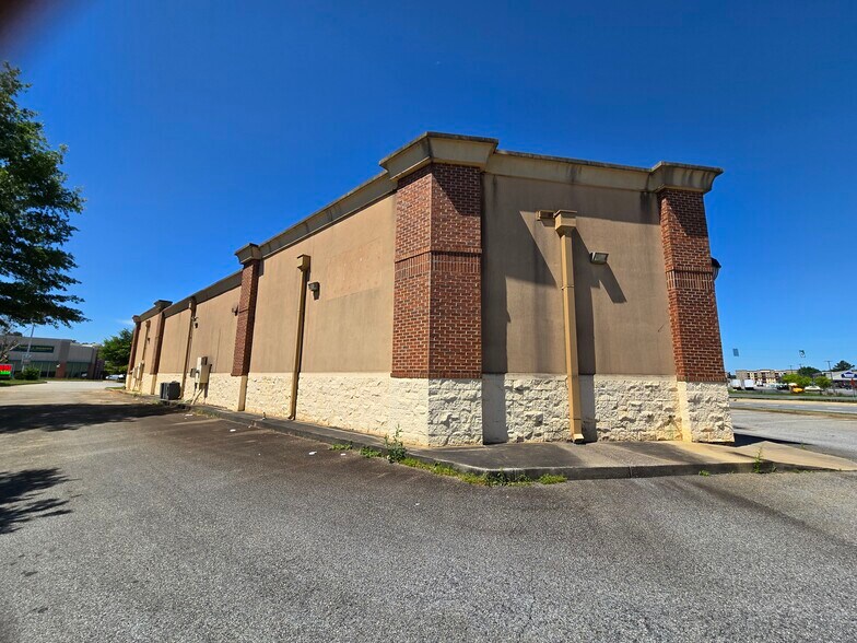 More Photos Of 1104 Hwy 96 Hwy, Kathleen General Retail For Lease