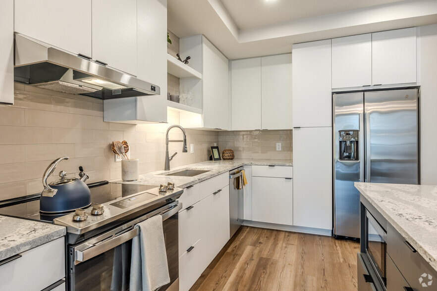 More Photos Of 1441 Peachtree St, Atlanta Apartments For Lease