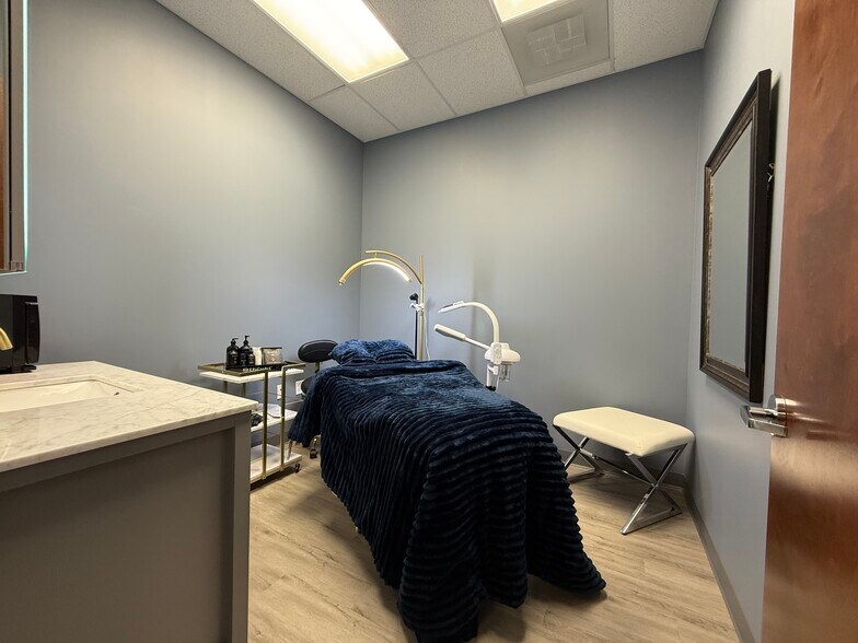 More Photos Of 294-298 State St, Hackensack Medical For Sale