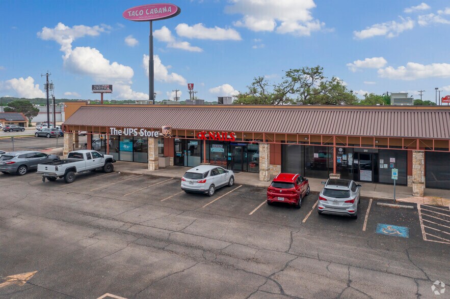 More Photos Of 8407 Bandera Rd, San Antonio Coworking Space