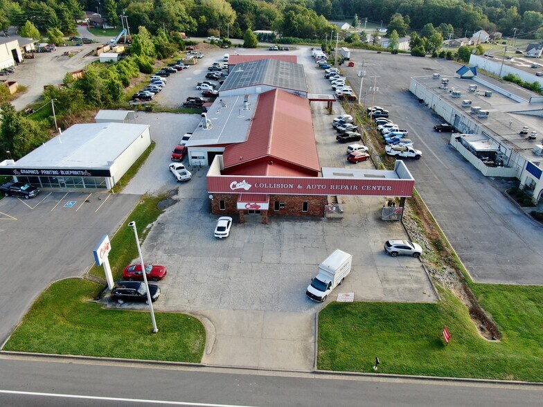 More Photos Of 525 Highway 46 S, Dickson General Retail For Sale