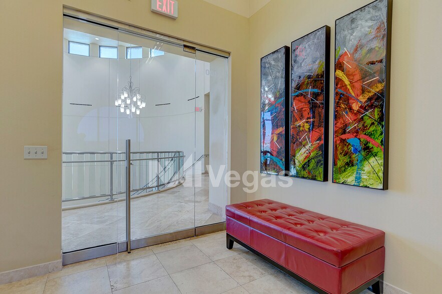 More Photos Of 8845 W Flamingo Rd, Las Vegas Medical For Lease
