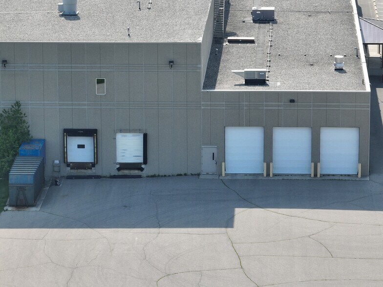 More Photos Of 3901 Abbott Dr, Willmar Freestanding For Sale