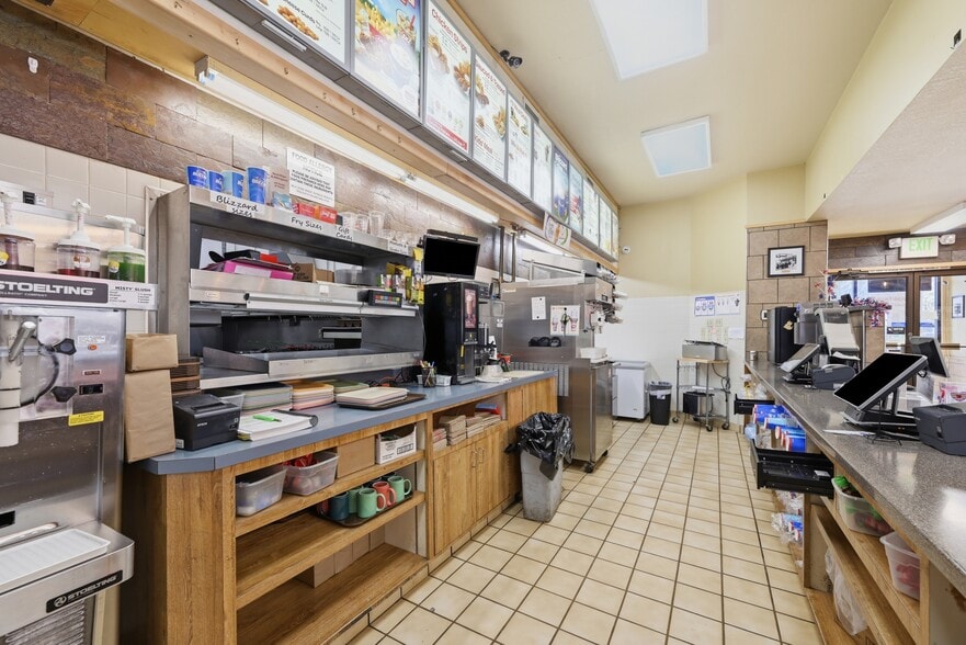 More Photos Of 47720 Or-58 Hwy, Oakridge Fast Food For Sale