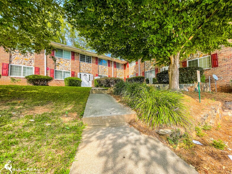 More Photos Of 641 Powder Springs St SE, Smyrna Apartments For Sale