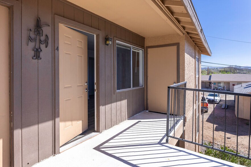 More Photos Of 450 Palm Dr, Wickenburg Apartments For Sale