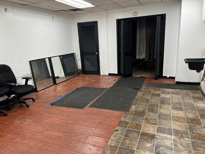 More Photos Of 3533 Dolfield Ave, Baltimore Storefront For Lease