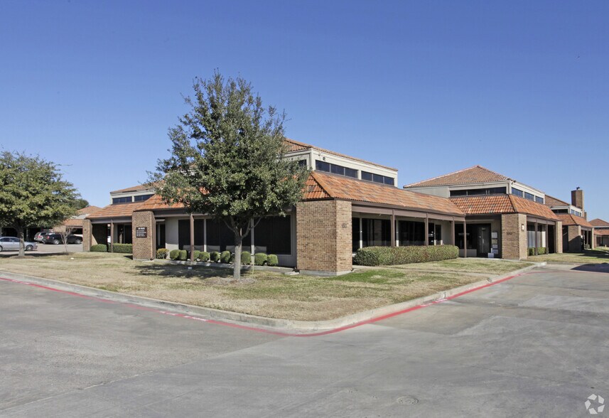 More Photos Of 205 Billings St, Arlington Unknown For Lease