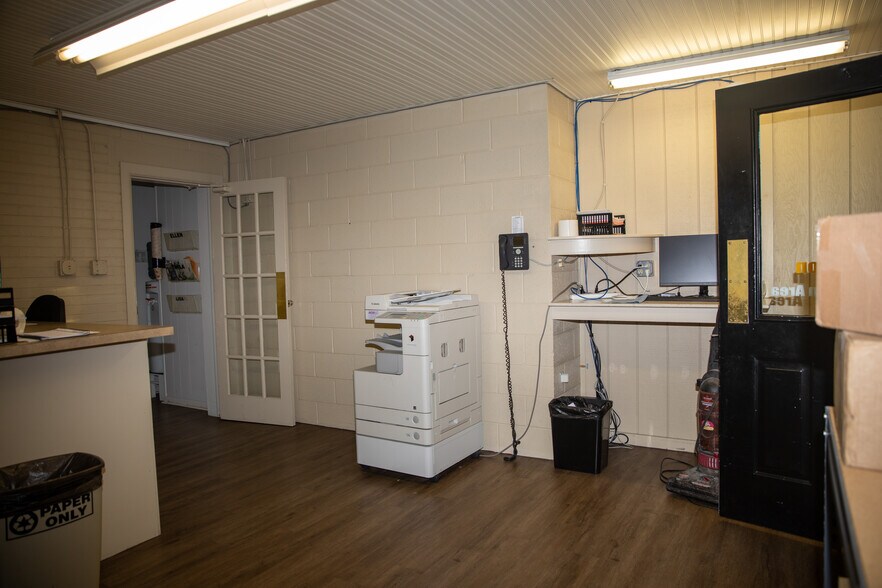 More Photos Of 24904 Sussex Hwy, Seaford Freestanding For Sale