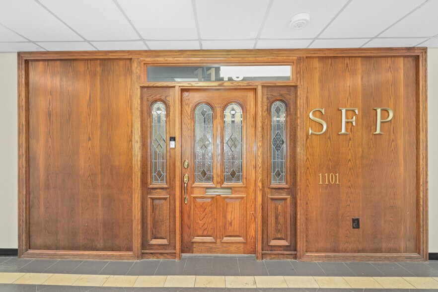 More Photos Of 233 E Bay St, Jacksonville Office For Sale