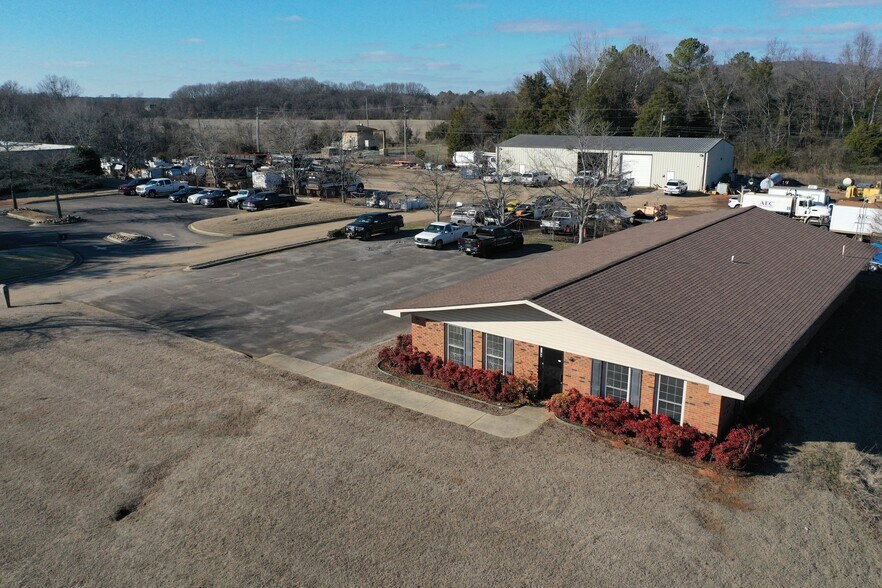 Primary Photo Of 2094 Fisher St SW, Huntsville Office For Lease