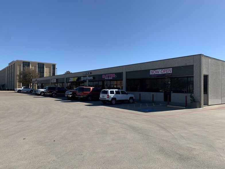 More Photos Of 2400 Meacham Blvd, Fort Worth Unknown For Lease