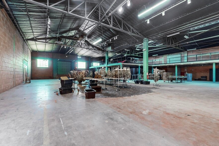 More Photos Of 1510-1512 1st St NW, Albuquerque Industrial For Sale