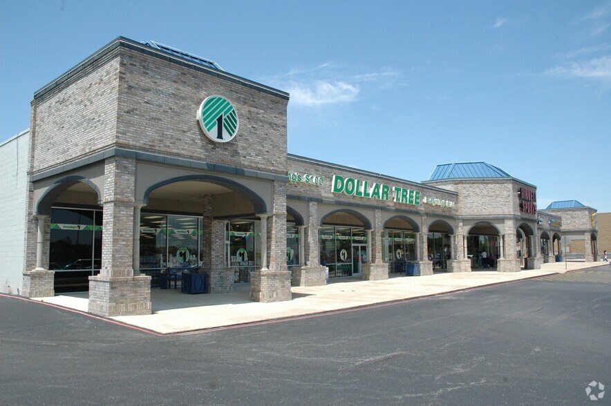 More Photos Of 1907-1911 W Parker Rd, Jonesboro General Retail For Lease