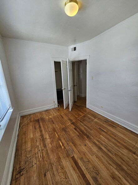 More Photos Of 1135-1141 N Lamon Ave, Chicago Apartments For Sale
