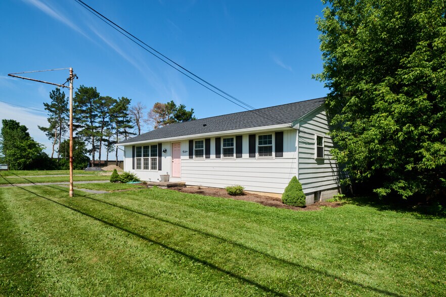 More Photos Of 1301 Benner Pike, State College Apartments For Sale