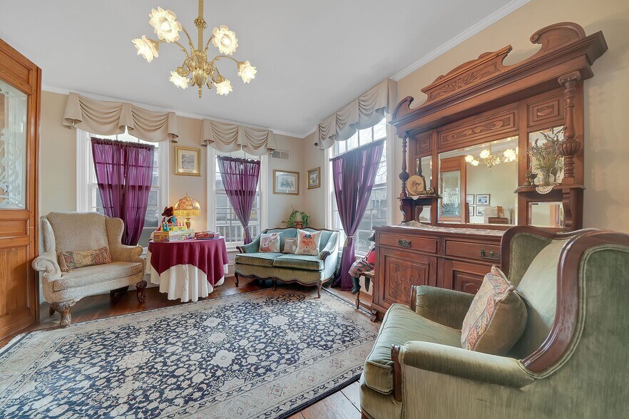 More Photos Of 77 Main St, Sutter Creek Hospitality For Sale